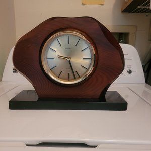 Seiko Wooden Clock  Vintage Desk Top Clock Japan